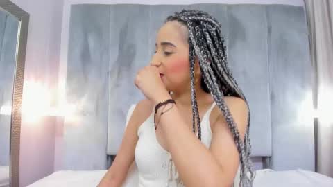 Violett  online show from October 31, 12:06 pm