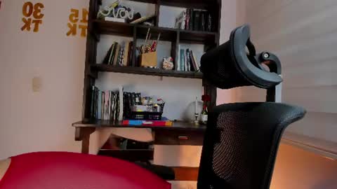 Violeta online show from June 18, 4:02 am