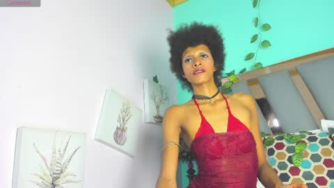 V I O L E T T E  online show from April 23, 8:22 pm