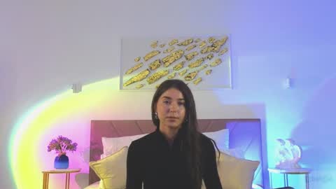 Snapshot of violetta_finch chatting on May 1, 10:31 am violetta_finch online show from May 1, 10:31 am