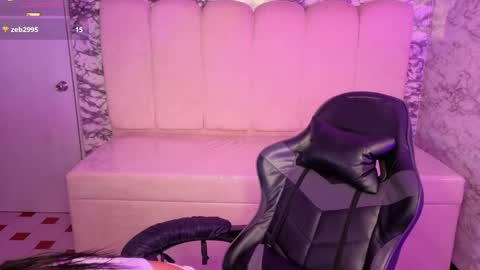 Violetta  online show from April 3, 1:09 pm