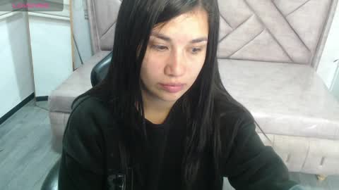 Violetta  online show from April 8, 3:39 am