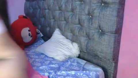 Snapshot of violetta_luna8 chatting on June 23, 4:05 pm violetta online show from June 23, 4:05 pm