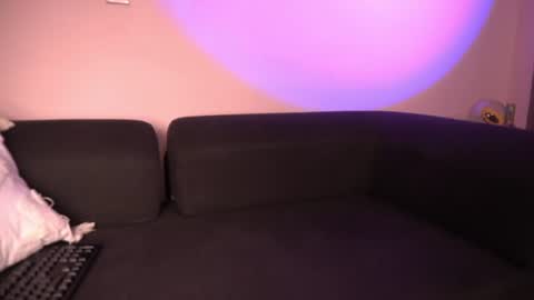 Snapshot of violetta_swift_ chatting on June 14, 2:24 am violetta independent model online show from June 14, 2:24 am