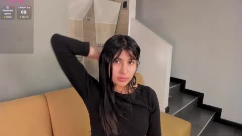 Snapshot of violettaa_stone chatting on July 1, 4:03 am Violettaa online show from July 1, 4:03 am