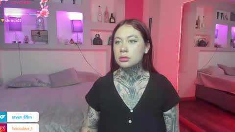 Snapshot of violettabaker1 chatting on June 29, 7:14 pm ViolettaBaker online show from June 29, 7:14 pm