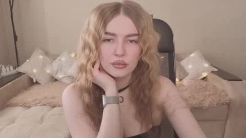 ViolettaOtis online show from February 5, 10:09 am