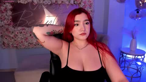 Snapshot of violettcastel chatting on September 26, 7:40 pm Violett Castel online show from September 26, 7:40 pm