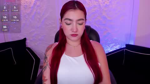 Snapshot of violettcastel chatting on October 17, 7:27 pm Violett Castel online show from October 17, 7:27 pm