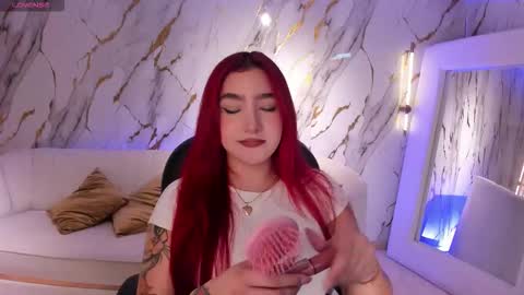 Snapshot of violettcastel chatting on October 22, 7:02 pm Violett Castel online show from October 22, 7:02 pm