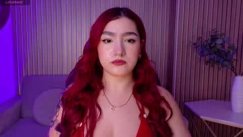 Violett Castel online show from January 18, 11:14 am