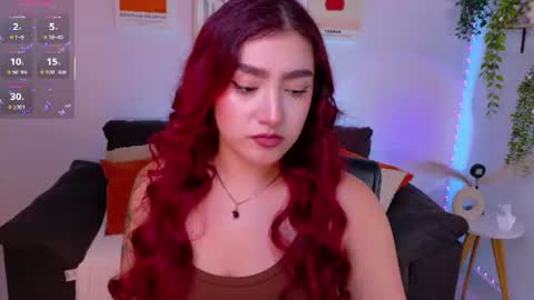 Violett Castel online show from July 23, 12:24 am