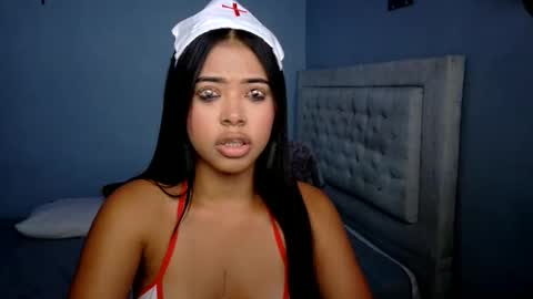 Snapshot of violettdoll_1 chatting on June 10, 11:24 pm Violett Doll online show from June 10, 11:24 pm