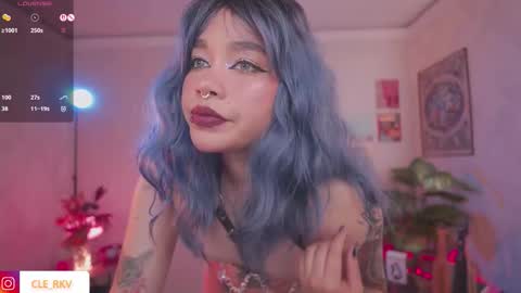 Snapshot of violette_clerk1 chatting on March 14, 7:19 pm JULIE UWU online show from March 14, 7:19 pm