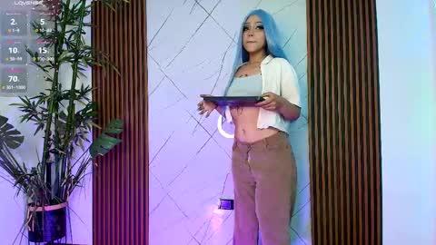 violettenoi online show from May 17, 9:33 pm