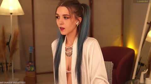 violettessa online show from November 18, 12:31 pm