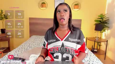 Snapshot of violettgomez_93 chatting on October 5, 4:44 am Violett online show from October 5, 4:44 am