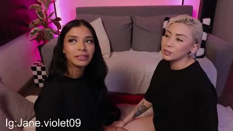 Violet online show from October 2, 12:17 am