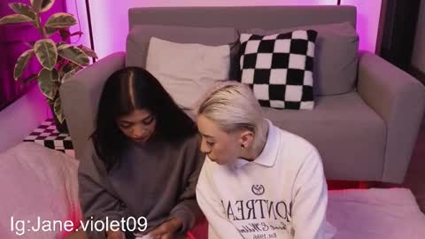 Violet online show from October 19, 11:38 pm