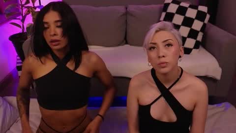 Violet online show from March 1, 1:07 am