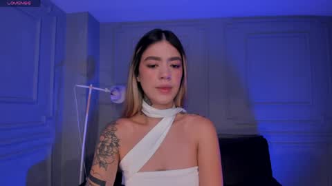 Violett  online show from April 18, 9:57 am