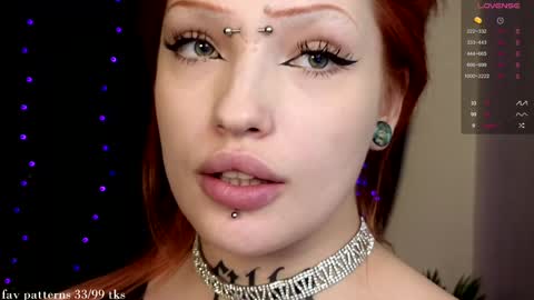 Snapshot of violetvio1ator chatting on December 29, 3:13 pm Dommy mommy online show from December 29, 3:13 pm