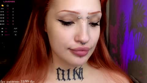 Snapshot of violetvio1ator chatting on January 3, 8:01 pm Dommy mommy online show from January 3, 8:01 pm