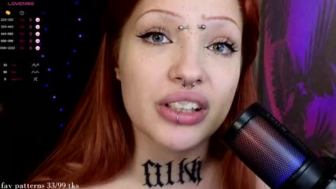 Snapshot of violetvio1ator chatting on January 10, 3:50 am Dommy mommy online show from January 10, 3:50 am