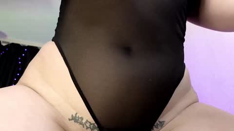 Snapshot of violetvio1ator chatting on February 8, 10:18 am Dommy mommy online show from February 8, 10:18 am