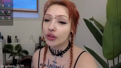 Snapshot of violetvio1ator chatting on March 10, 4:38 am Dommy mommy online show from March 10, 4:38 am