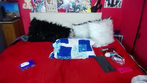 Isabella  online show from January 7, 11:45 pm