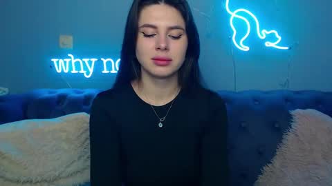 viollinalv online show from February 21, 5:52 am