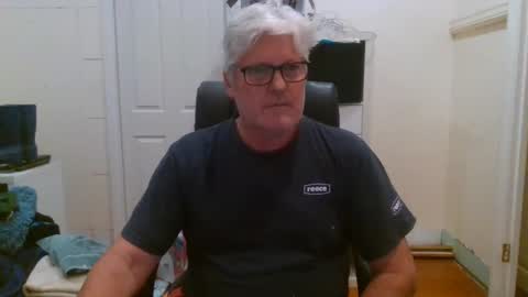 viper654321 online show from December 4, 8:01 am