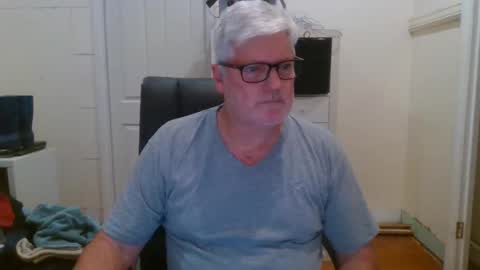 viper654321 online show from January 1, 5:11 am