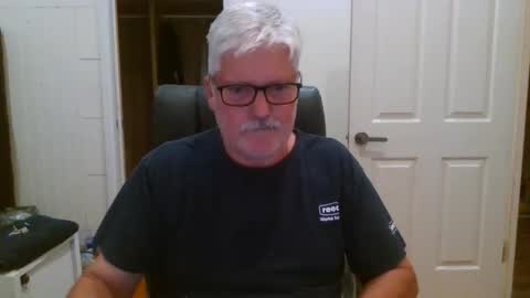 viper654321 online show from September 19, 8:05 am