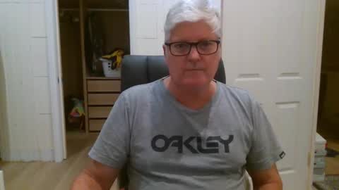 viper654321 online show from April 27, 8:01 am