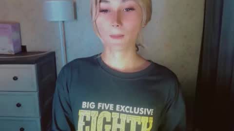 Pearl online show from April 19, 4:01 am