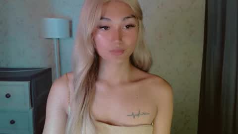 Pearl online show from June 8, 2:01 am