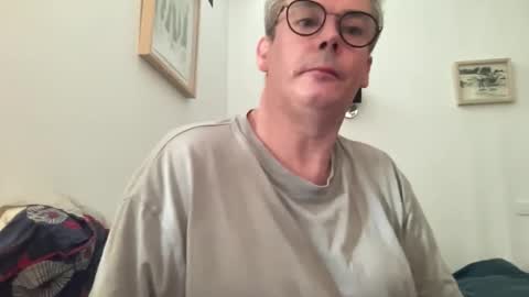 virgile073 online show from May 2, 4:23 pm