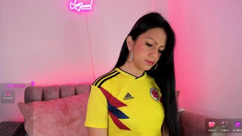 Snapshot of virgiwilk chatting on January 20, 3:59 am Jane online show from January 20, 3:59 am