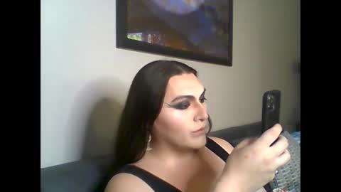 Snapshot of virgorian_enigma chatting on January 1, 7:09 am priscilla online show from January 1, 7:09 am