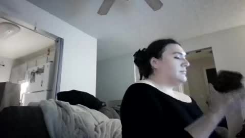 Snapshot of virgorian_enigma chatting on December 14, 6:30 am priscilla online show from December 14, 6:30 am