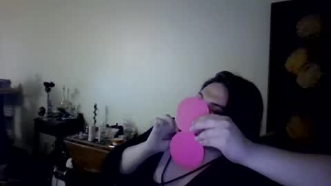 Snapshot of virgorian_enigma chatting on March 26, 10:59 pm priscilla online show from March 26, 10:59 pm
