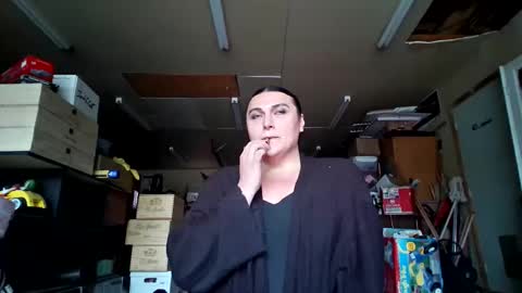 Snapshot of virgorian_enigma chatting on April 17, 4:54 pm priscilla online show from April 17, 4:54 pm