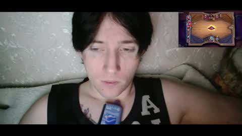 vitiligoboyy online show from December 20, 12:51 am