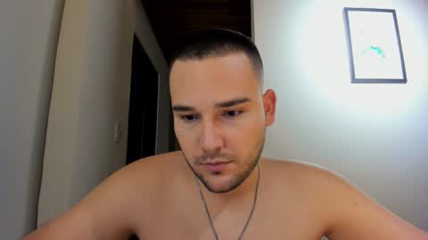 Snapshot of vito_ferrero chatting on January 14, 3:01 am Vito Ferrer online show from January 14, 3:01 am