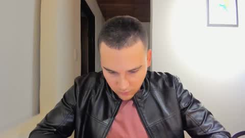 Snapshot of vito_ferrero chatting on January 20, 11:32 pm Vito Ferrer online show from January 20, 11:32 pm