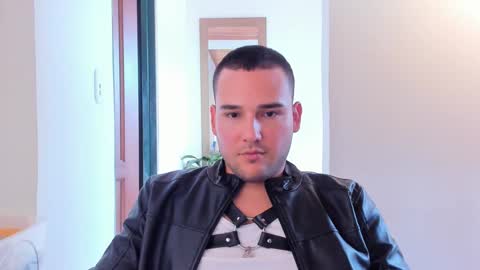 Snapshot of vito_ferrero chatting on February 6, 5:09 pm Vito Ferrer online show from February 6, 5:09 pm