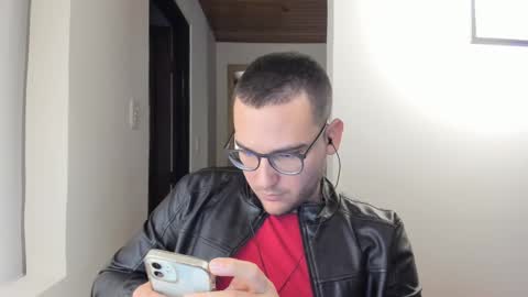 Snapshot of vito_ferrero chatting on February 8, 12:38 am Vito Ferrer online show from February 8, 12:38 am