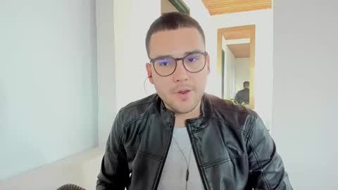 Snapshot of vito_ferrero chatting on February 26, 10:09 pm Vito Ferrer online show from February 26, 10:09 pm